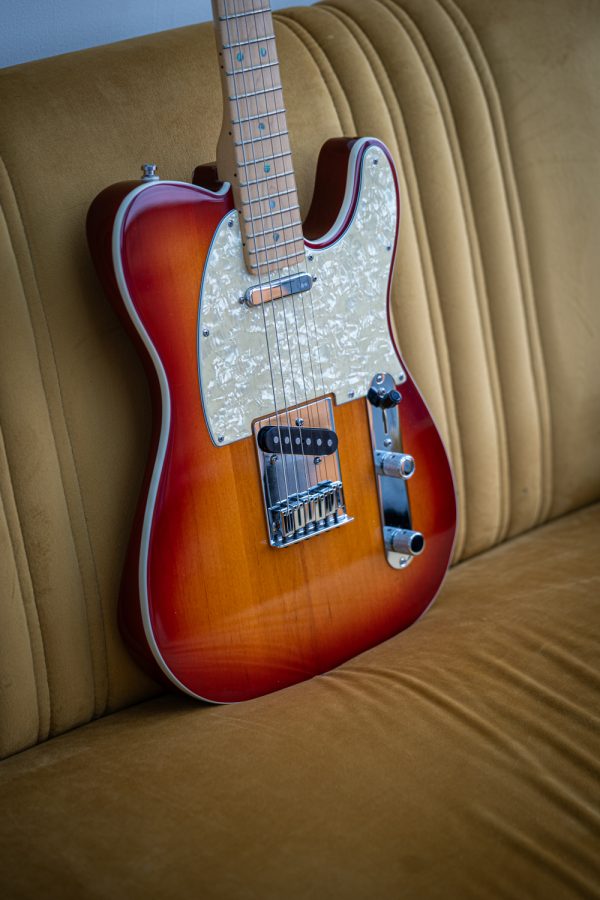2004 Fender American Deluxe Telecaster – Rolly's Guitars
