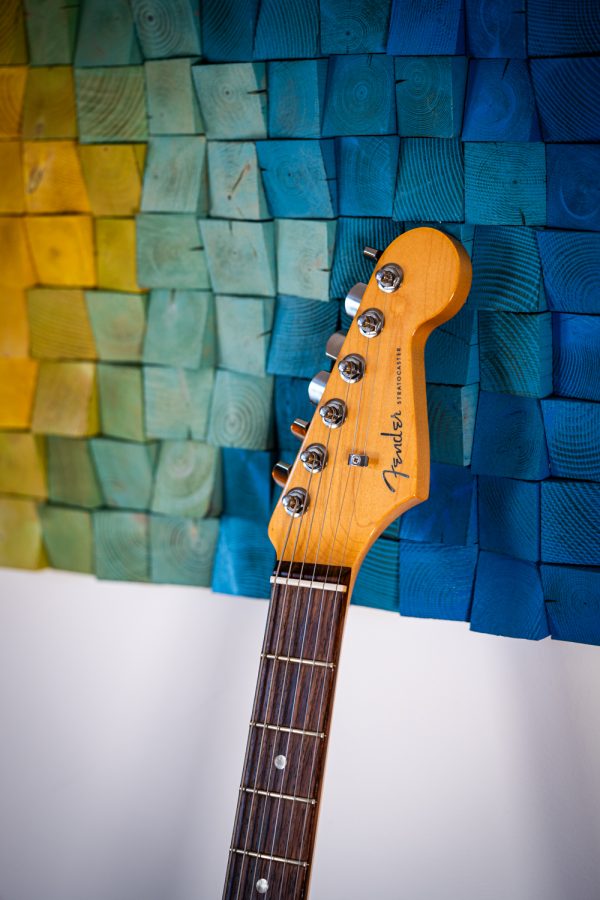 2016 Fender American Elite Stratocaster Three Tone Sunburst
